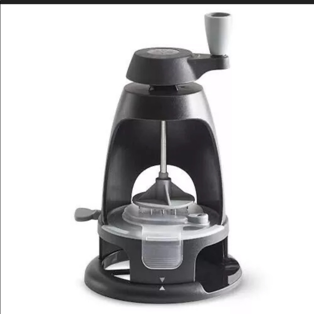 Pampered Chef VEGGIE SPIRALIZER noodle maker‎